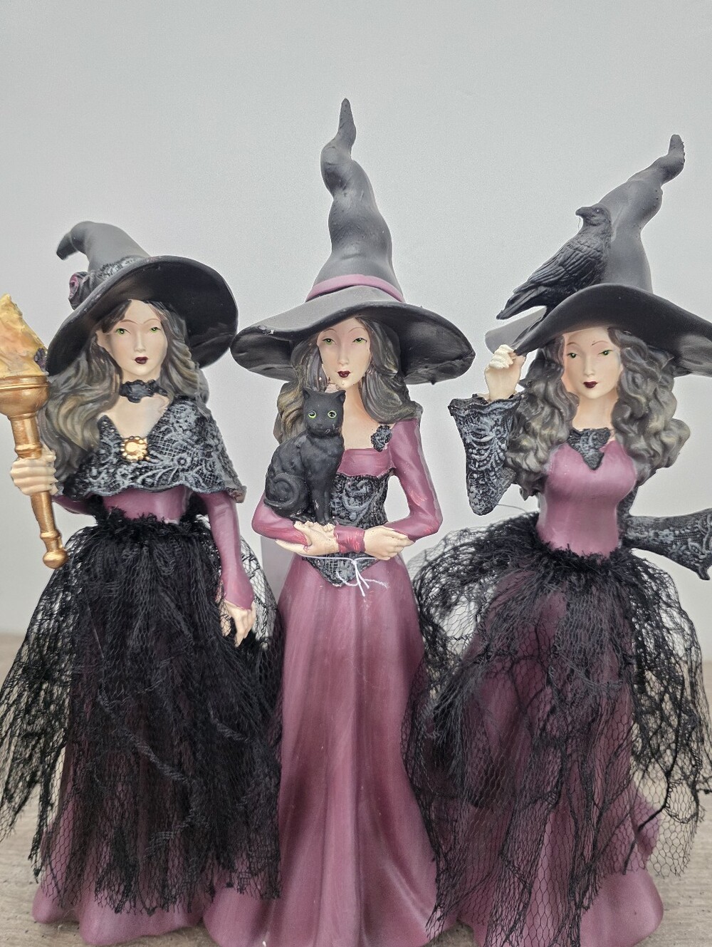 Eerie Charm Halloween Triple Witch Sisters Figurine Gothic Decor Viral New - Picture 3 of 5